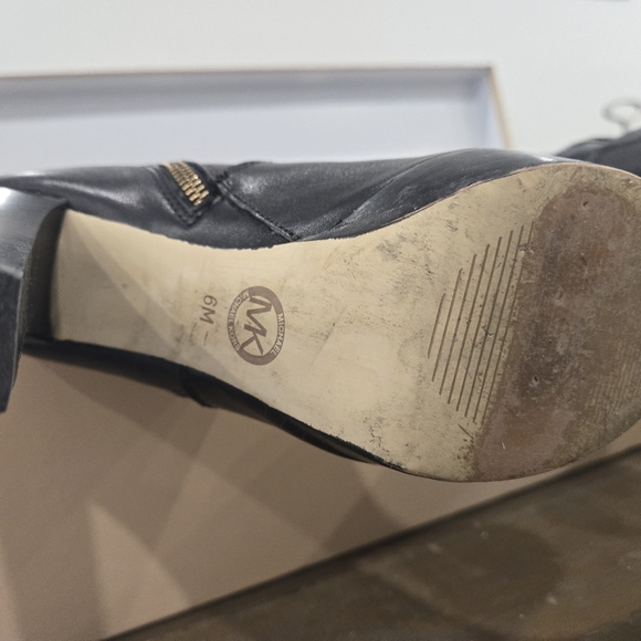 Michael Kors Women's Black 1" platform Lesly boots 6M - Picture 11 of 16